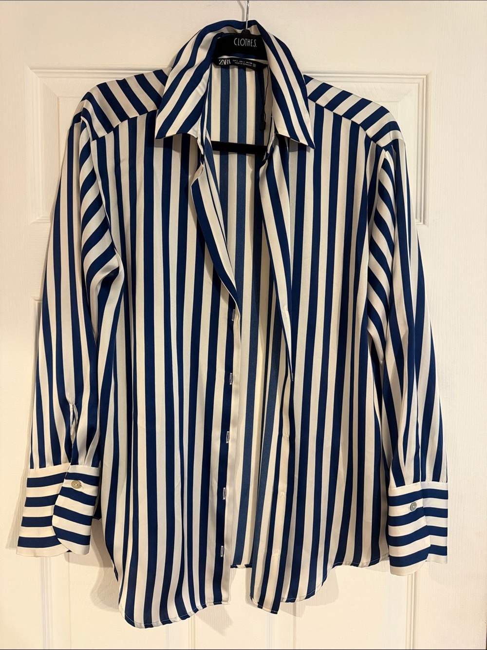 Zara White and Blue Stripe Button-Down Shirt. NEVER WORN!!!!!